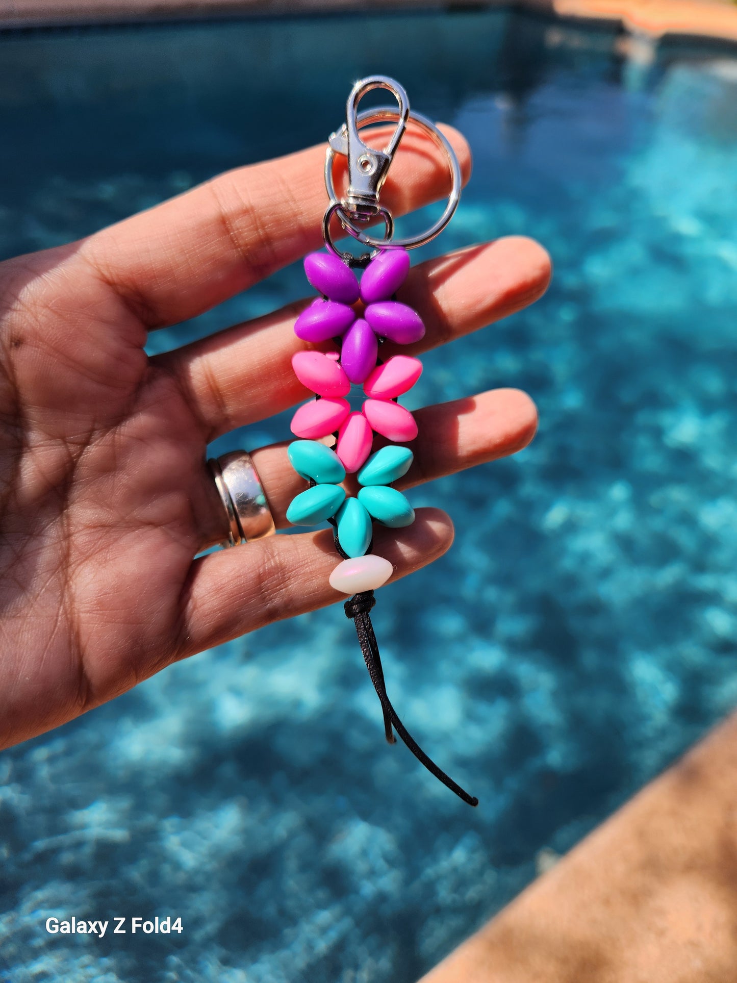 GARDEN Florals Beaded Keychain