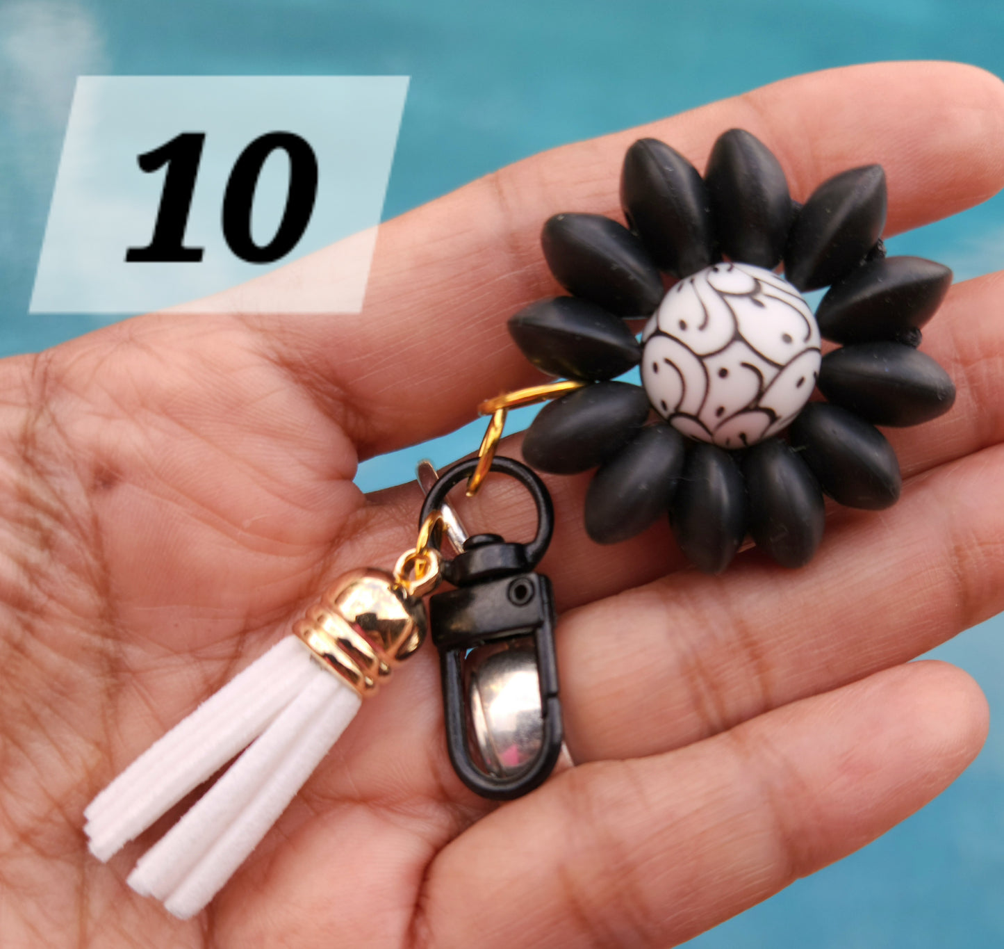 MIDI Handcrafted Beaded Flower Keychain