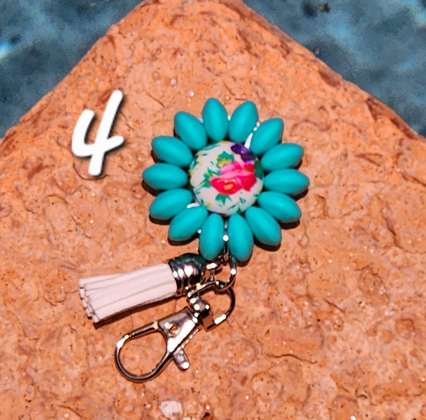 MIDI Handcrafted Beaded Flower Keychain