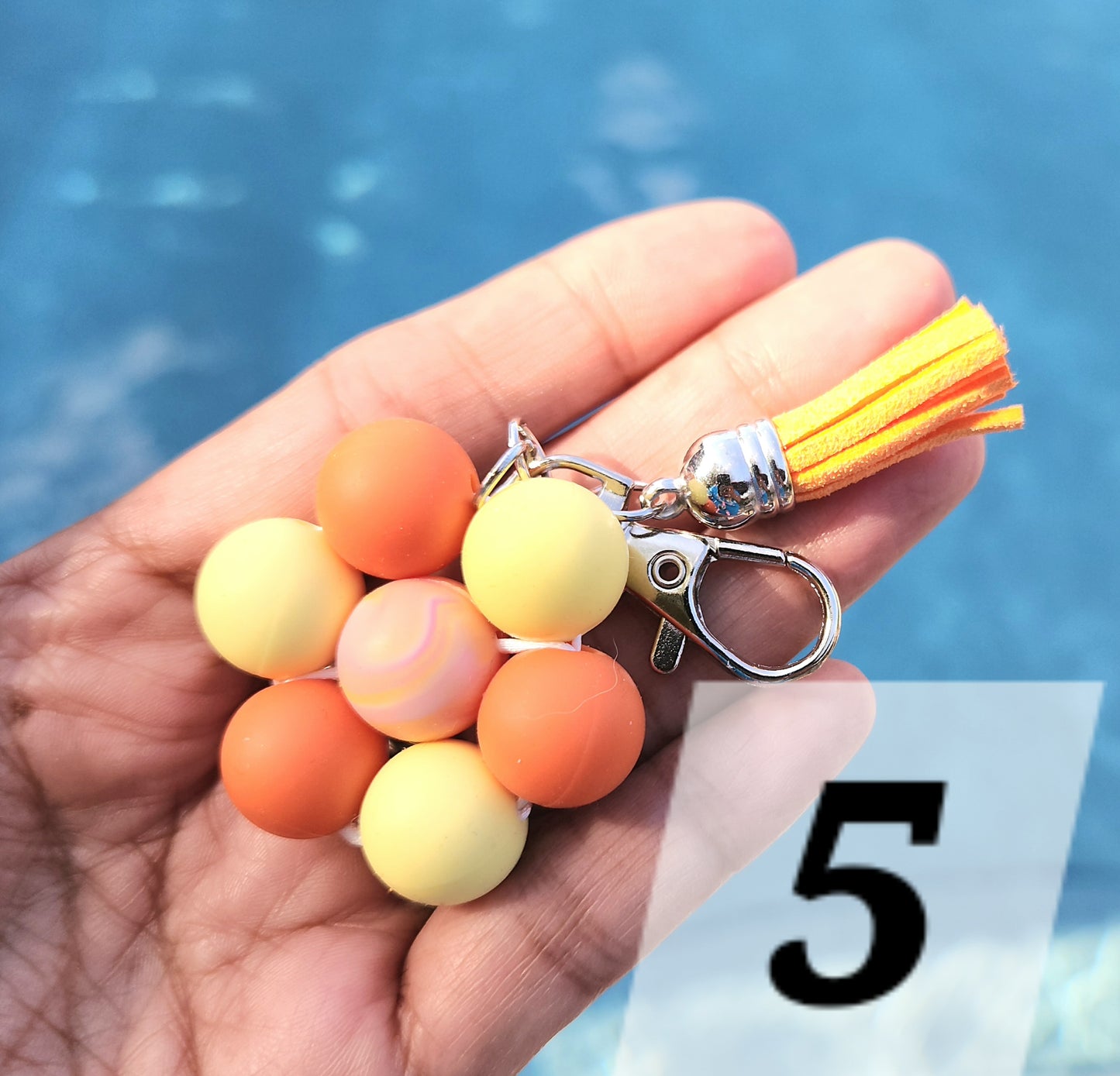 MIDI Handcrafted Beaded Flower Keychain